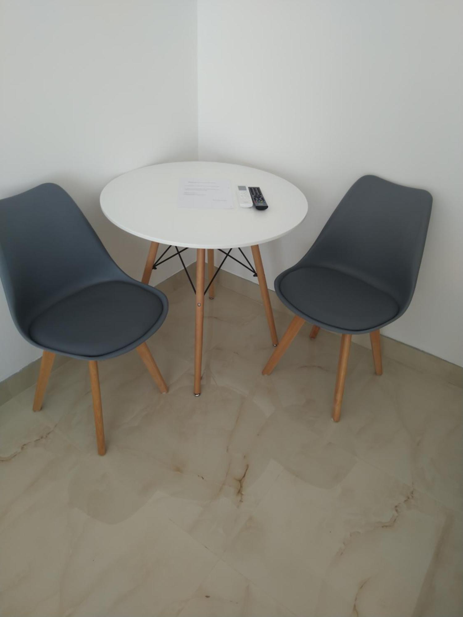 Hostel Vera - Airport Podgorica Mitrovici  Exteriör bild